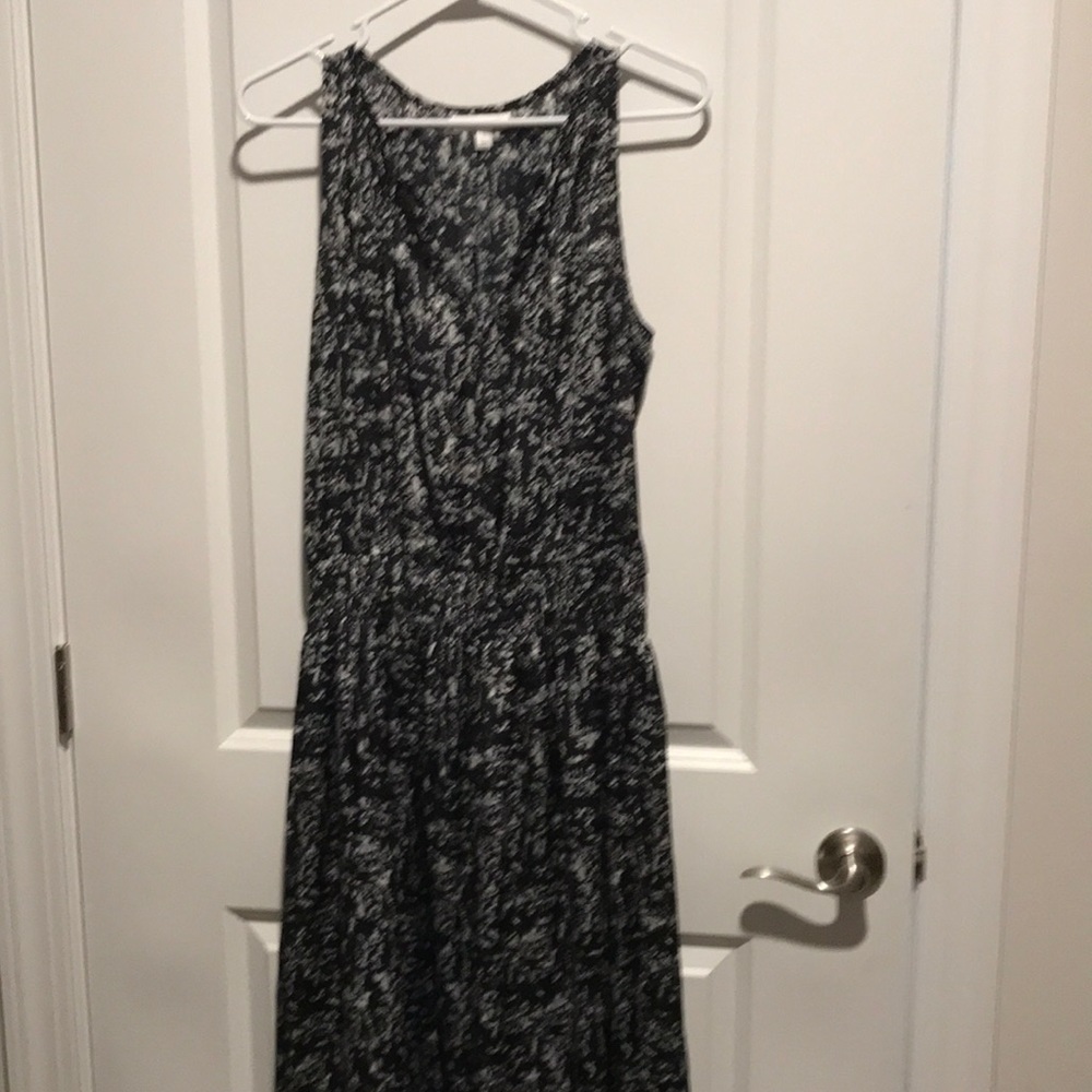 Black and white maxi